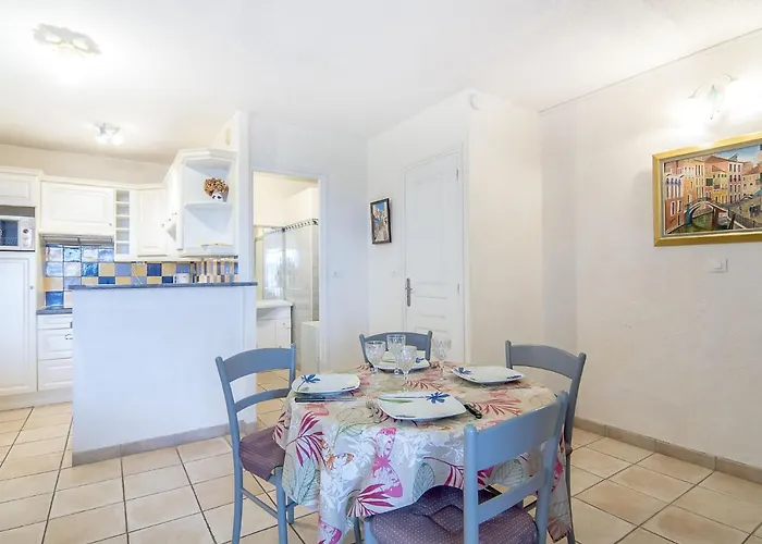 Eden Parc-4 By Interhome *